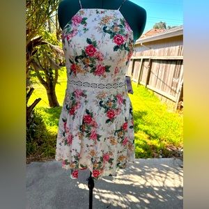 City Studio summer dress, junior size 13. NWT .fits women’s size large.